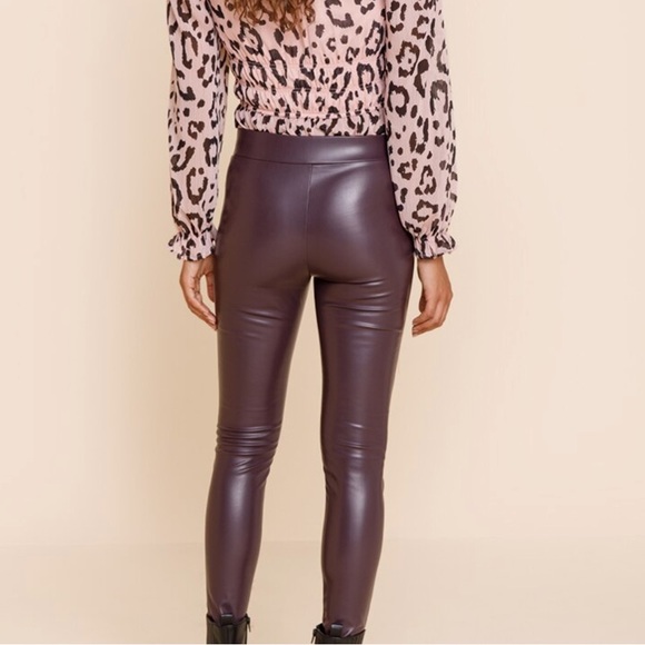 ALYA Evan Leggings - Picture 2 of 9